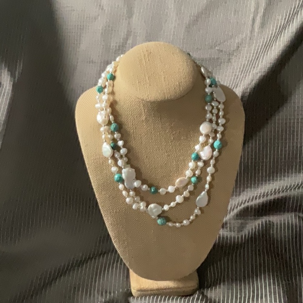 Doghouse Pearls Elegant Freshwater Pearl and Turquoise Necklace